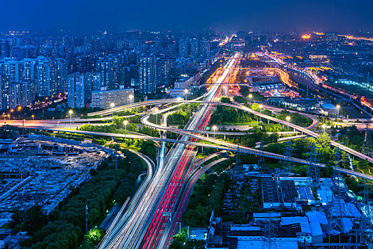 北京四惠桥建筑夜景