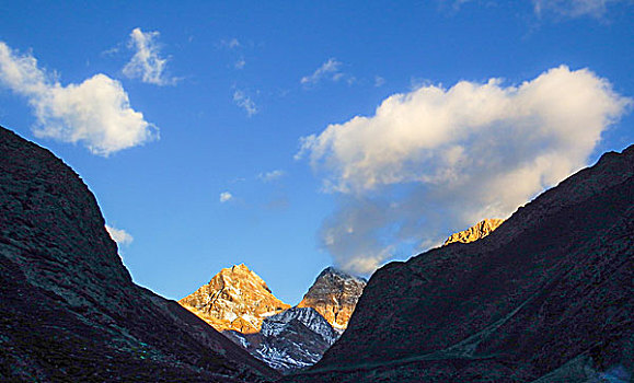 雪山金顶