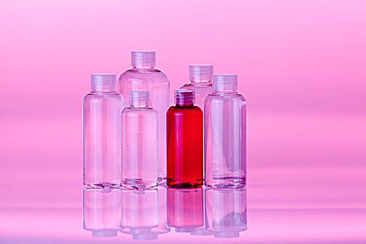 五个,瓶子,粉色背景,反射