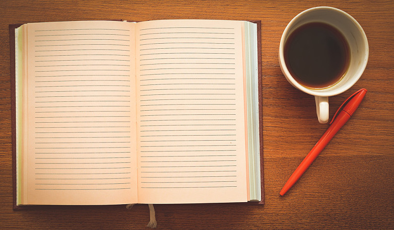 翻开,笔记本,咖啡杯,尚未完成,木桌子_高清图片_全景视觉