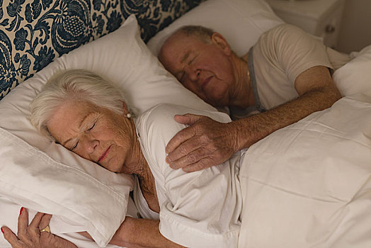 老年,夫妻,睡觉,一起,卧室
