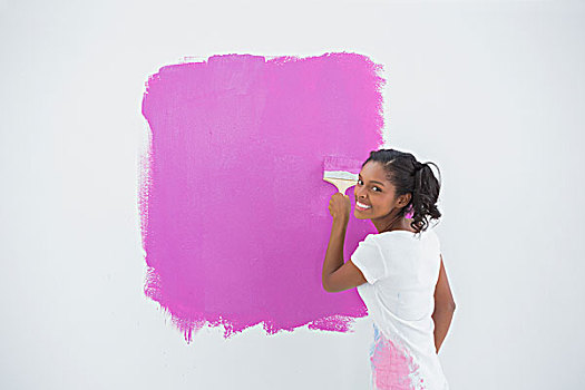 微笑,女人,上油漆,墙壁,鲜明,粉色,看镜头