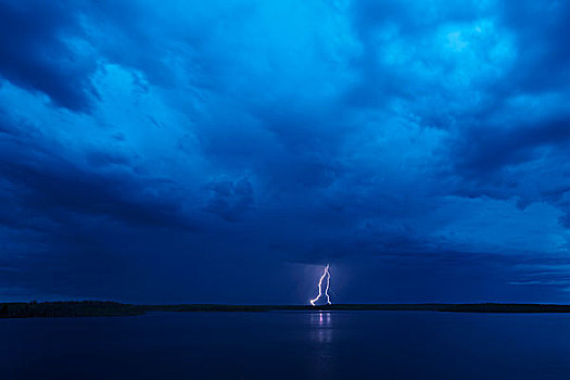 闪电,风暴,萨斯喀彻温,加拿大
