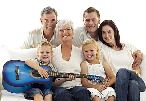 肖像,家庭,弹吉他,在家