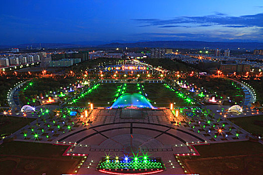 石河子广场夜景,新疆石河子