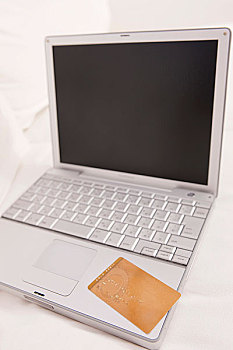 个人电脑与塑料卡
