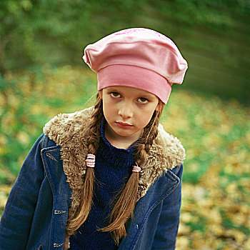 女孩,户外,穿,粉色,贝雷帽,冬季外套,凸起,看镜头