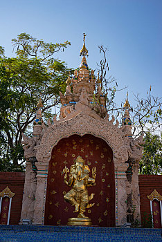 云南西双版纳大金塔寺