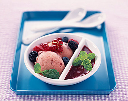 草莓,树莓果汁冰糕,夏季水果,浓汤