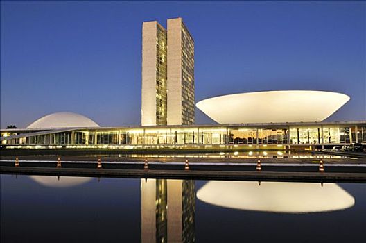国会,建筑,晚上,亮光,建筑师,奥斯卡-涅梅耶,巴西利亚,联邦,巴西,南美