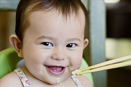 特写,女婴,吃,食物,筷子