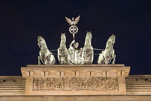 四马二轮战车,勃兰登堡门,夜晚,中心,柏林,德国,欧洲