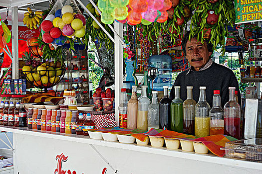 瓜达拉哈拉,墨西哥,男人,销售,水果,果汁