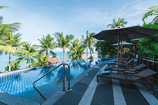 泰国苏梅岛豪华度假酒店泳池