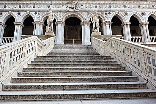 楼梯,院落,总督宫