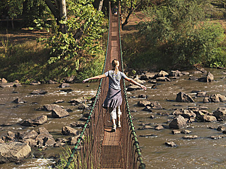 女人,走,桥,肯尼亚,非洲