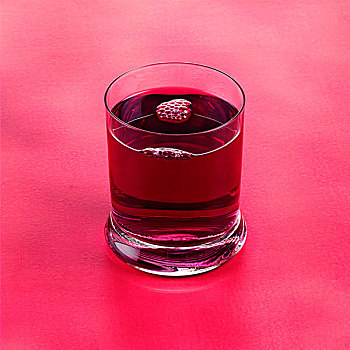 玻璃,红葡萄汁