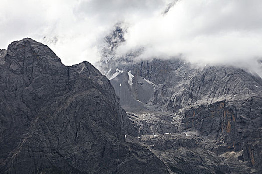 玉龙雪山