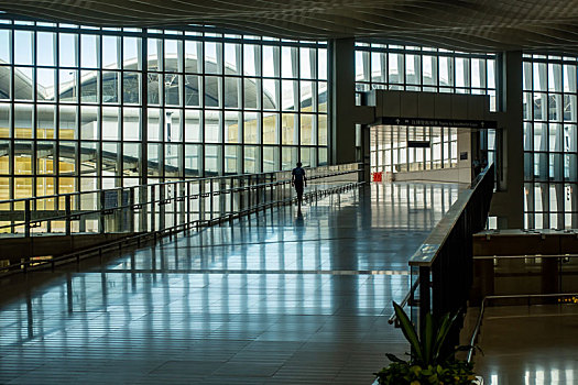 香港国际机场二号客运大楼出发大厅景观