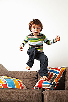 男孩,跳跃,沙发
