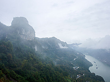 长江巫峡云海