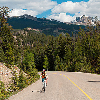 女孩,骑自行车,碧玉国家公园,艾伯塔省,加拿大