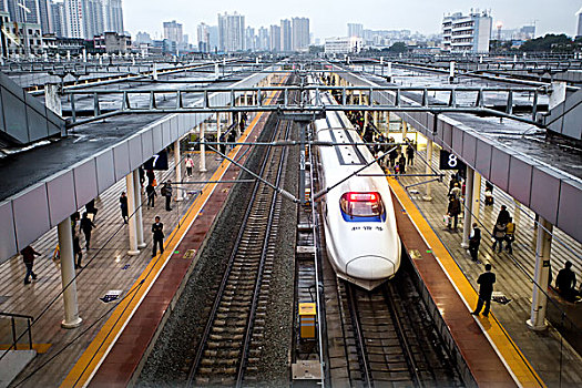 中国动车,高铁
