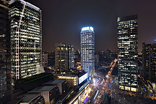 淮海路商务大楼夜景