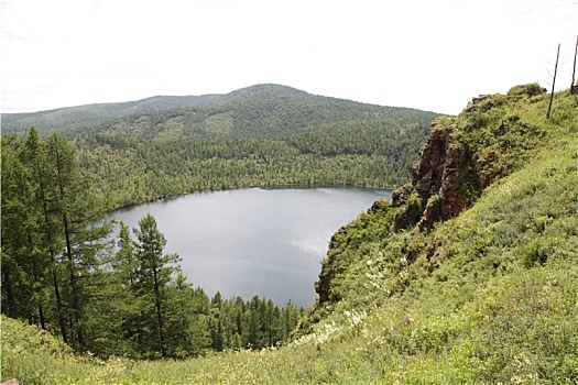 内蒙古阿尔山,驼峰岭天池,移步换景,一步一景