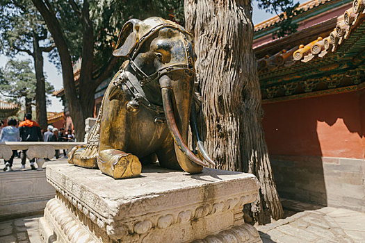 北京故宫铜像神兽