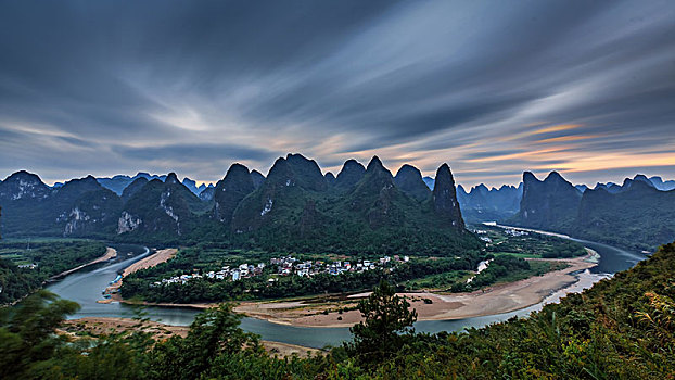 山雨欲來