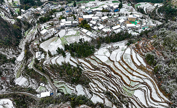 重庆酉阳,立春瑞雪兆丰年