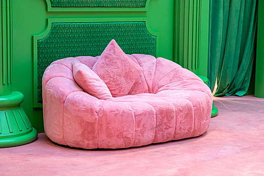 粉色的沙发