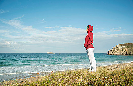 成年,女人,注视,海上,风景,布列塔尼半岛,法国