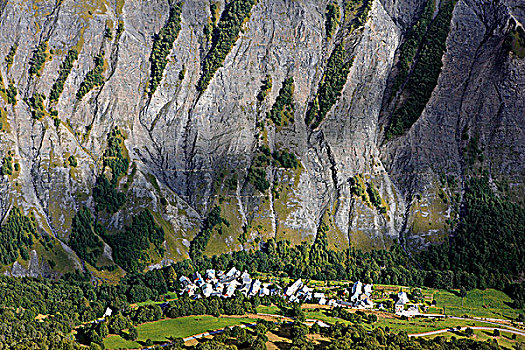 法国,阿尔卑斯山,小村庄,俯视