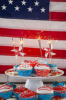 燃烧,闪闪发光,装饰,杯形蛋糕,美国国旗