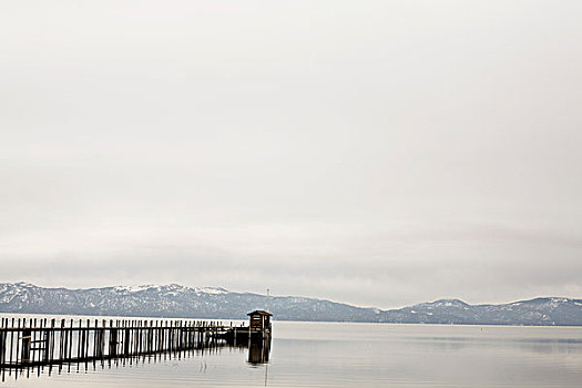 码头,山峦,太浩湖,加利福尼亚,美国
