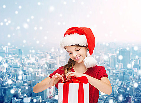 休假,礼物,圣诞节,孩子,人,概念,微笑,女孩,圣诞老人,帽子,礼盒,上方,雪,城市,背景