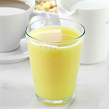 玻璃橙汁