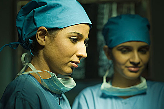 两个,女性,医生,医院,印度