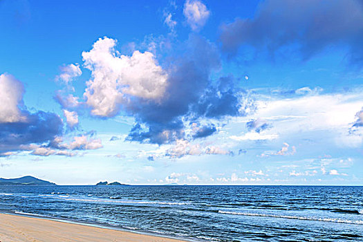 蓝天海洋沙滩