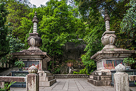 福建厦门南普陀寺院高僧佛塔