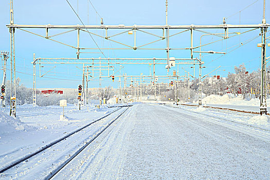 冬天,火车站台