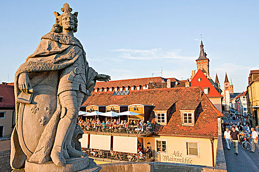 雕塑,圣徒,老,桥,餐馆,人,街景,维尔茨堡,弗兰克尼亚,巴伐利亚,德国,欧洲