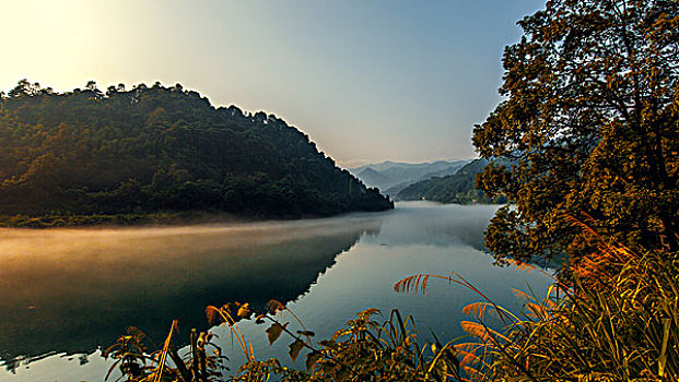 小东江日出