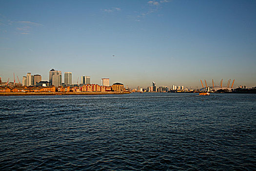 泰晤士河,金丝雀码头,千禧年,圆顶,港区,伦敦,英国