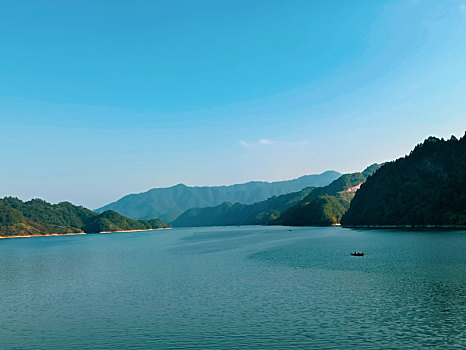 新安江,山水画廊