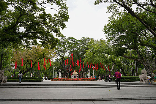 阴天的羊城广州中山路北京路步行街附近建筑