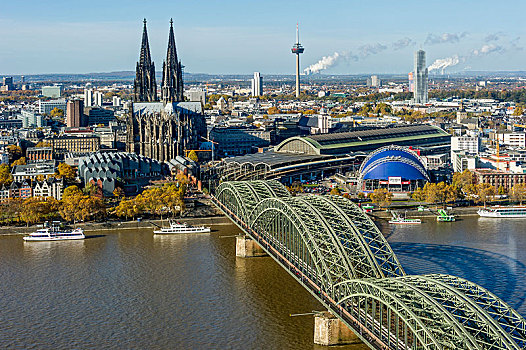 风景,俯视,莱茵河,历史,中心,博物馆,科隆大教堂,霍恩佐伦大桥,中央车站,音乐,圆顶,后面,电视塔,科隆,北莱茵威斯特伐利亚,德国,欧洲
