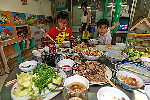 学童,午餐,西贡,胡志明市,越南,印度支那,东南亚,东方,亚洲